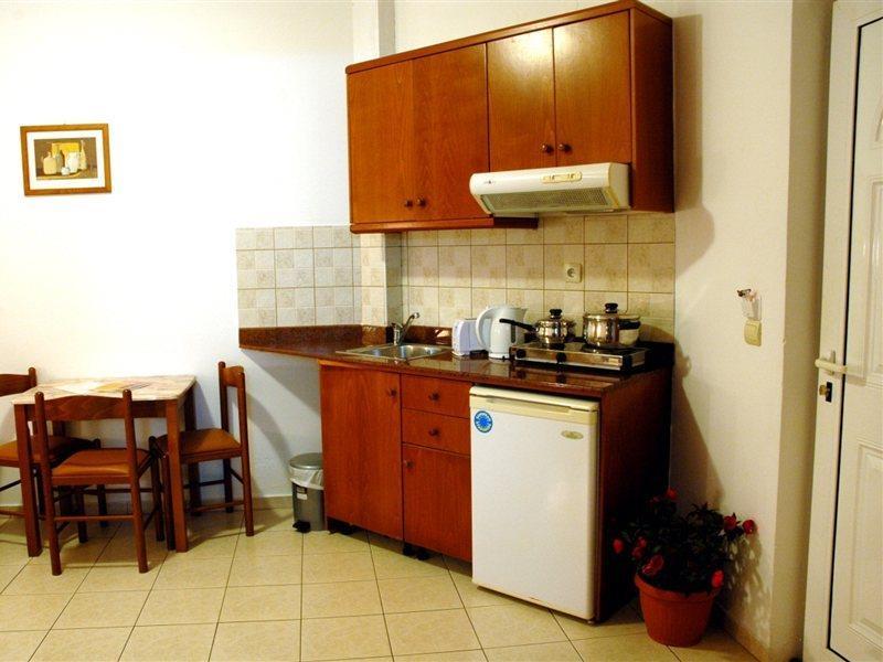 Danelis Studios & Apartments マリア エクステリア 写真